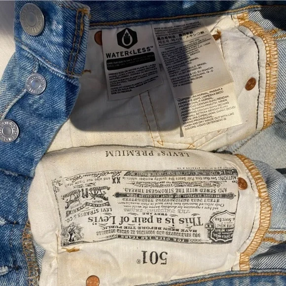 Levi’s 501 High Rise Denim Shorts Fault Line in 25 - Picture 10 of 11